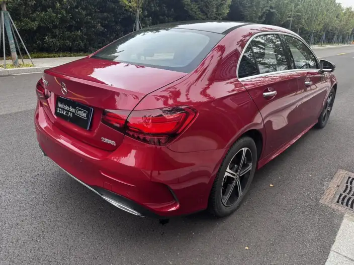 Mercedes-Benz A-class 2023 Model A 200 L Sports sedan Fashion Edition – фото 5