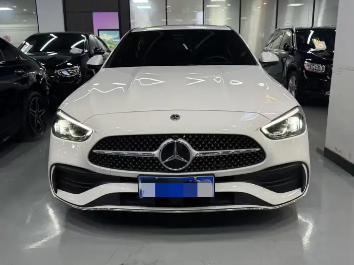 Mercedes-Benz C-Class 2023 Model C 200 L Sports Edition – фото 2