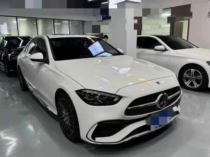 Mercedes-Benz C-Class 2023 Model C 200 L Sports Edition – фото 3