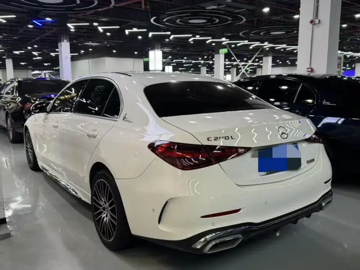 Mercedes-Benz C-Class 2023 Model C 200 L Sports Edition – фото 4