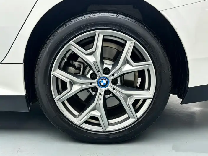 BMW i3 2023 Model eDrive35L – фото 9