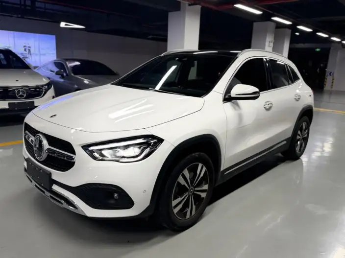 Mercedes-Benz GLA 2022 Model GLA 200 – фото 1