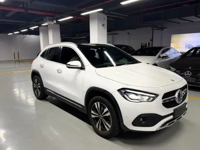 Mercedes-Benz GLA 2022 Model GLA 200 – фото 3