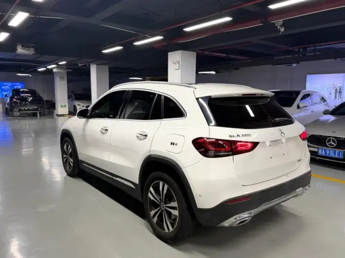 Mercedes-Benz GLA 2022 Model GLA 200 – фото 5
