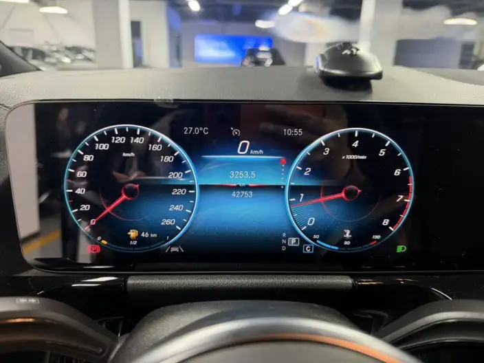 Mercedes-Benz GLA 2022 Model GLA 200 – фото 10