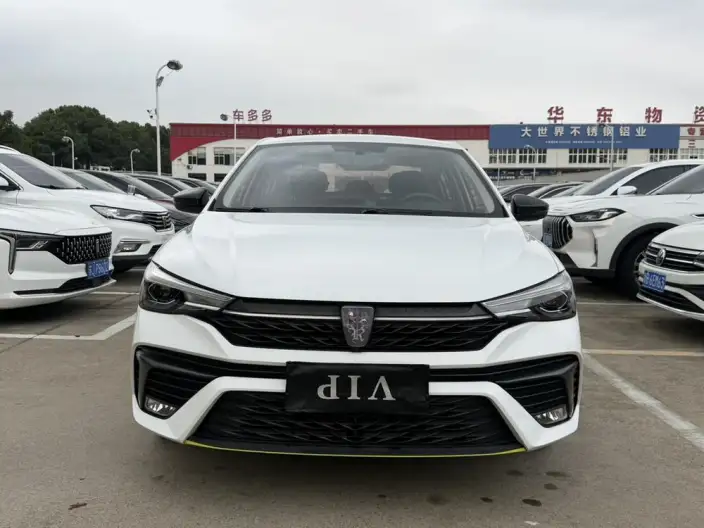 Roewe i5 2021 Model 1.5L CVT Diamond Edition – фото 2