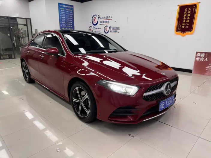 Mercedes-Benz A-class 2022 Model Facelift A 200 L Sports sedan Dynamic Edition – фото 3