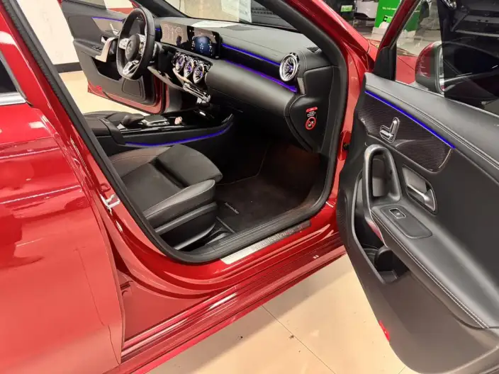 Mercedes-Benz A-class 2022 Model Facelift A 200 L Sports sedan Dynamic Edition – фото 7