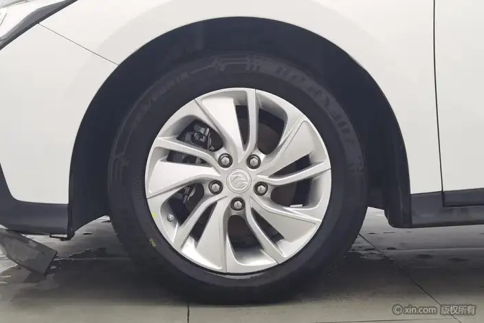 Buick Velite 6 PHEV 2022 Model Connected Fashion Model – фото 8
