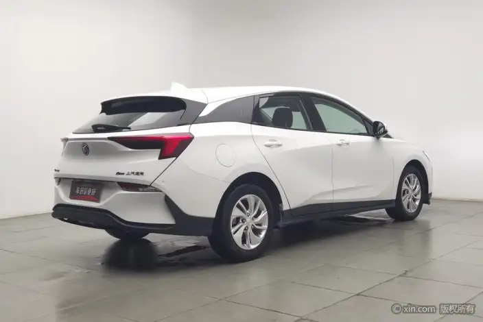 Buick Velite 6 PHEV 2022 Model Connected Fashion Model – фото 3