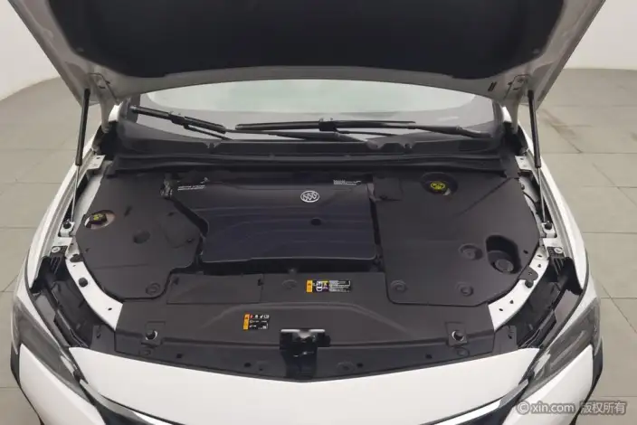 Buick Velite 6 PHEV 2022 Model Connected Fashion Model – фото 4