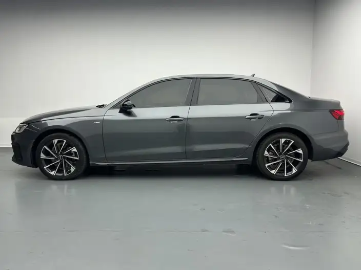Audi A4 L 2023 Model 40 TFSI Luxury Dynamic Model – фото 4