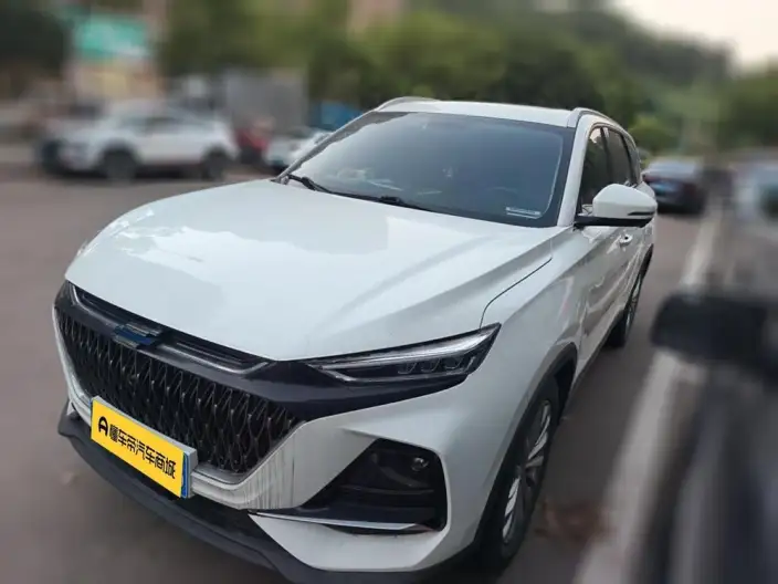 Changan Auchan X7 PLUS 2022 Model 1.5T Automatic Blue Whale Edition Noble Model – фото 1