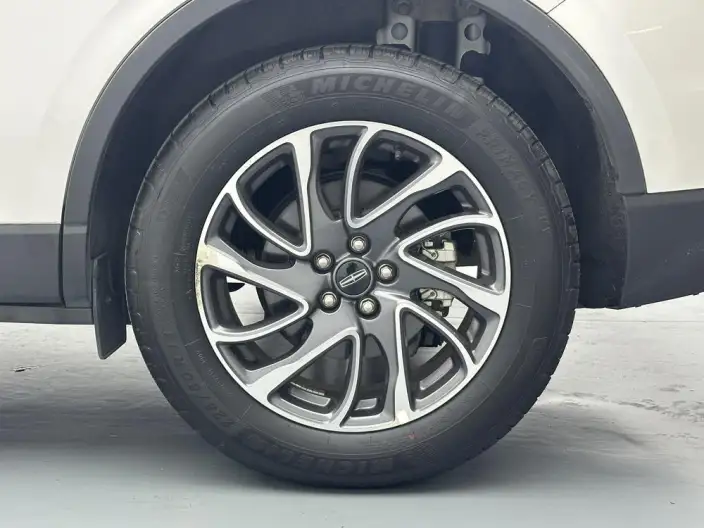 Lincoln Corsair 2022 Model Facelift 2.0T 2WD Exclusive Edition – фото 9