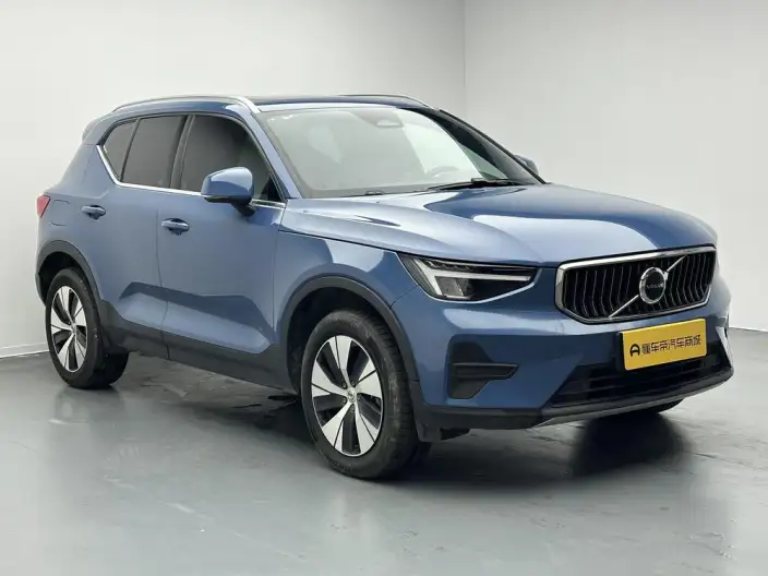 Volvo XC40 2024 Model B3 Smart Range Deluxe Edition – фото 3