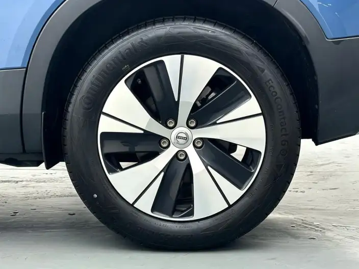 Volvo XC40 2024 Model B3 Smart Range Deluxe Edition – фото 9
