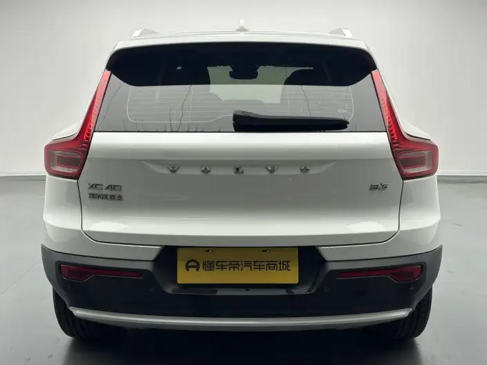 Volvo XC40 2024 Model B3 Smart Range Deluxe Edition – фото 6