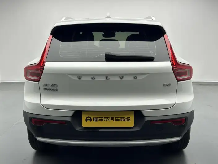 Volvo XC40 2024 Model B3 Smart Range Deluxe Edition – фото 6