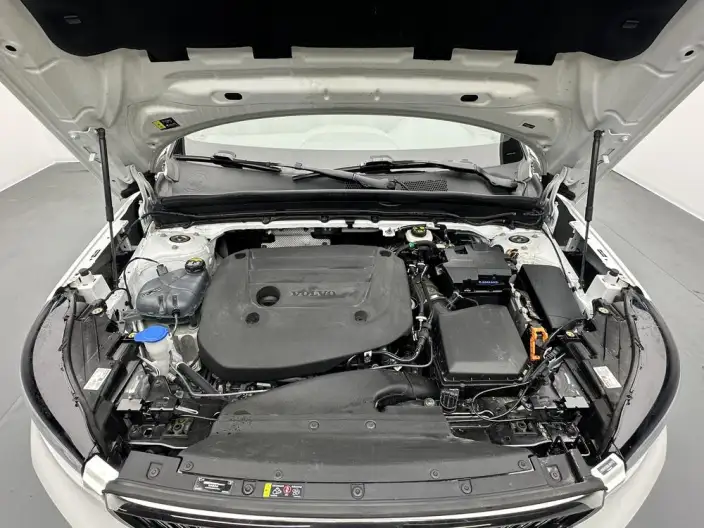Volvo XC40 2024 Model B3 Smart Range Deluxe Edition – фото 10