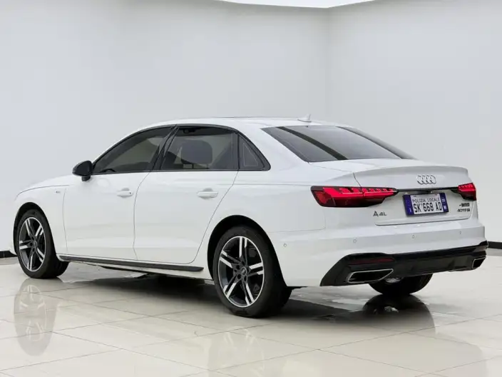 Audi A4 L 2022 Model 40 TFSI Luxury Dynamic Model – фото 4