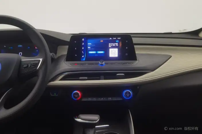 Buick Velite 6 PHEV 2022 Model Connected Fashion Model – фото 8