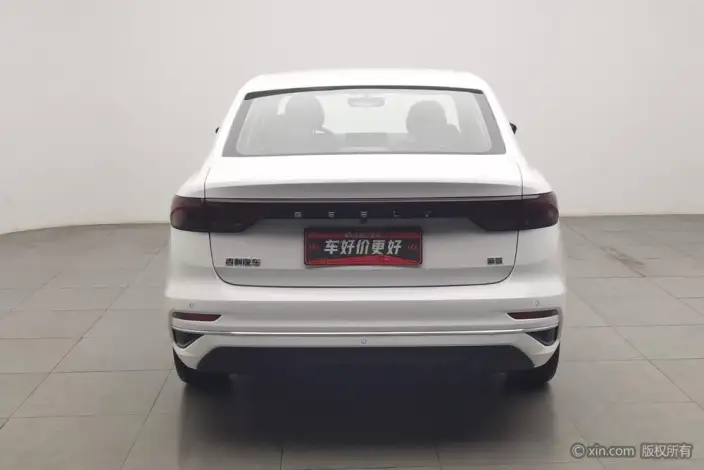 Geely Emgrand 2022 Model No. 4 Gen 1.5L CVT Noble Model – фото 2