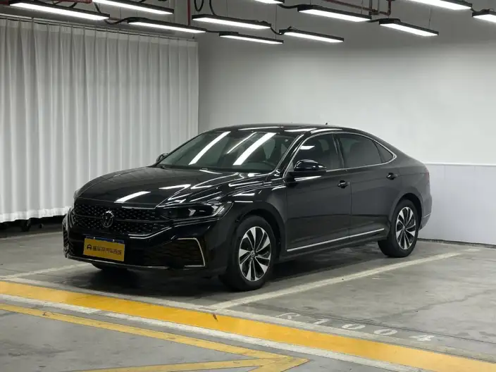 Volkswagen Passat 2023 Model 330TSI Starry sky Elite Edition – фото 1