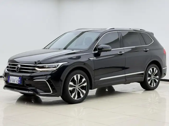 Volkswagen Tiguan L 2023 Model 330TSI 2WD R-Line Enjoy the version more – фото 1