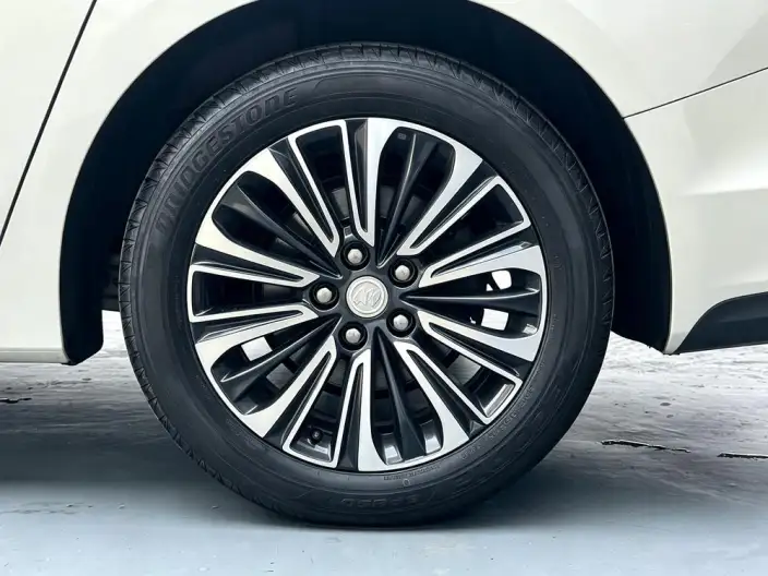 Buick GL8 2020 Model ES Luzun 653T Luxury Model – фото 9