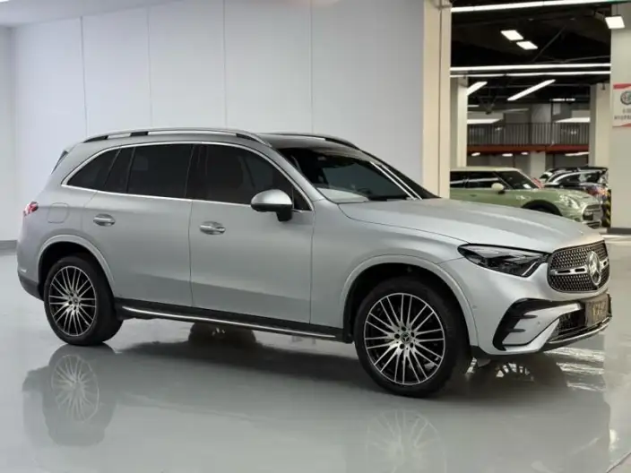 Mercedes-Benz GLC 2023 Model Facelift GLC 300 L 4MATIC Luxury Model 7 seat – фото 3