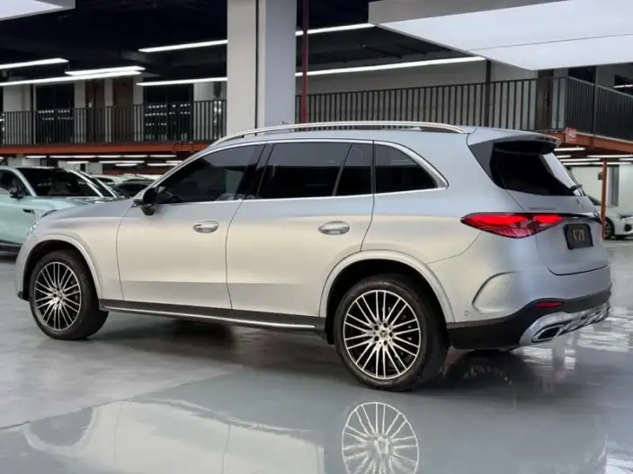 Mercedes-Benz GLC 2023 Model Facelift GLC 300 L 4MATIC Luxury Model 7 seat – фото 5