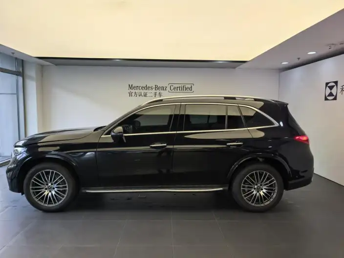Mercedes-Benz GLC 2024 Model Facelift GLC 300 L 4MATIC Dynamic Model 5 seat – фото 3