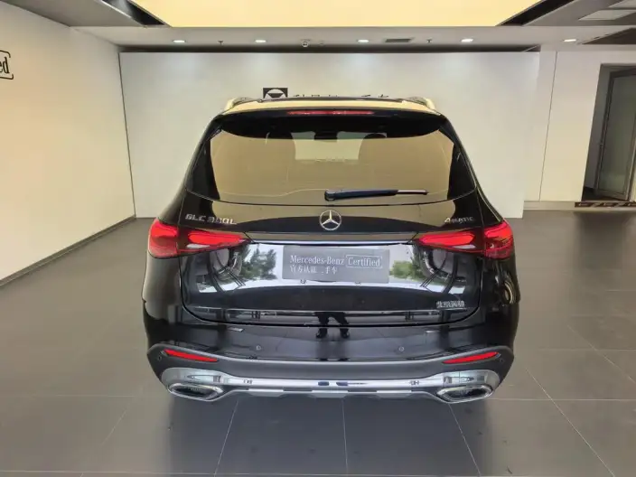 Mercedes-Benz GLC 2024 Model Facelift GLC 300 L 4MATIC Dynamic Model 5 seat – фото 4