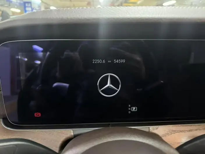 Mercedes-Benz E-Class 2021 Model E 300 L Luxury Model sedan – фото 10