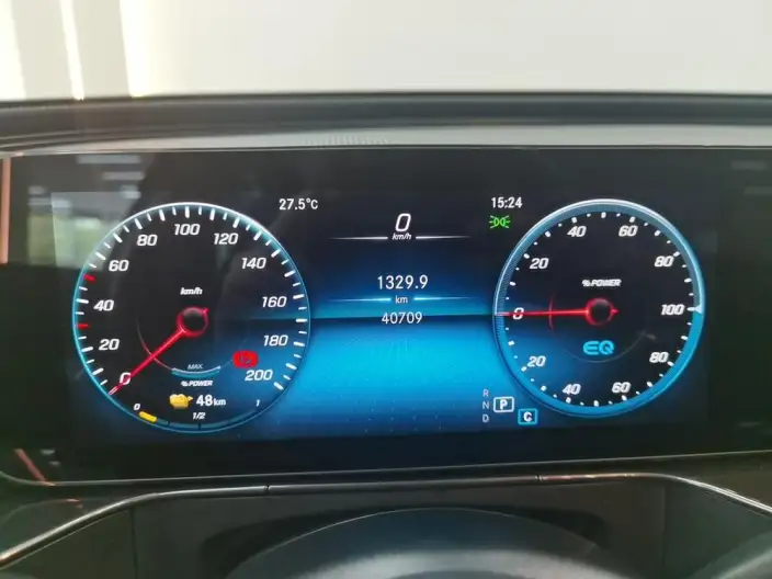 Mercedes-Benz EQC 2021 Model EQC 400 4MATIC – фото 7