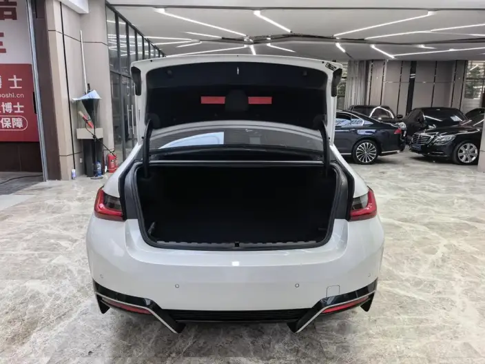 BMW i3 2023 Model eDrive35L – фото 8