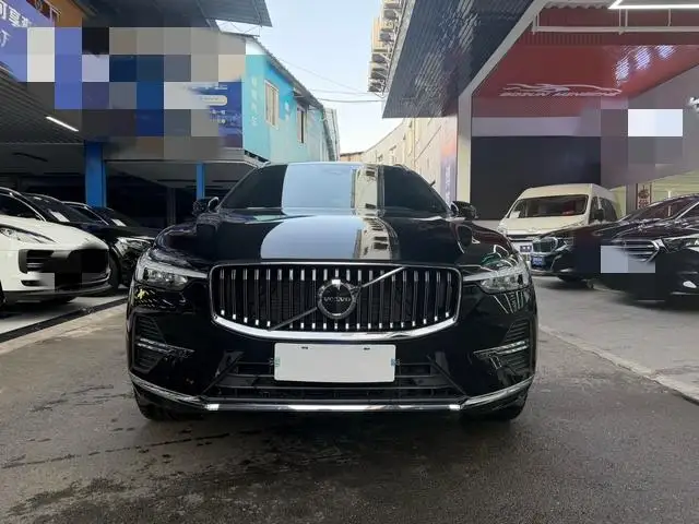 Volvo XC60 2024 Model B5 4WD Smart Range Deluxe Edition – фото 2