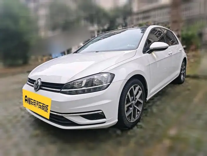 Volkswagen Golf 2020 Model 280TSI DSG Comfort Model – фото 1