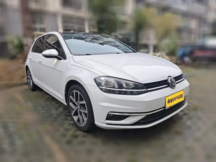 Volkswagen Golf 2020 Model 280TSI DSG Comfort Model – фото 3