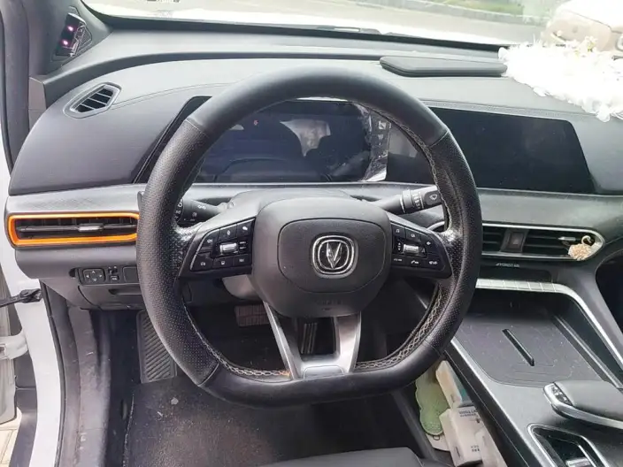 Changan UNI-T 2022 Model 1.5T Noble Model – фото 7