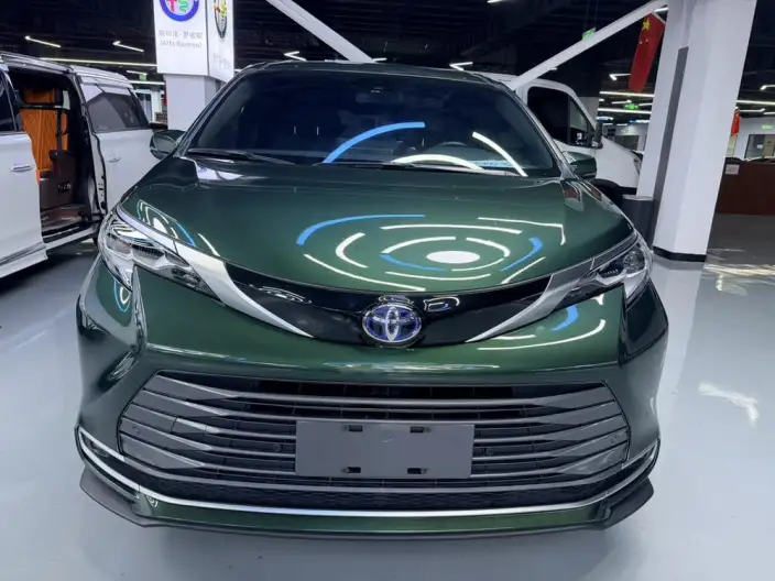 Toyota Sienna 2021 Model 2.5L Hybrid Supreme Edition – фото 2