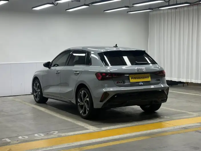 Audi A3 2026 Model Sportback 35 TFSI Continental Flying Spur Exclusive Model – фото 5