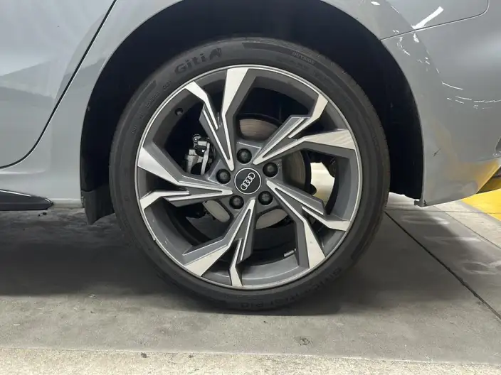Audi A3 2026 Model Sportback 35 TFSI Continental Flying Spur Exclusive Model – фото 9