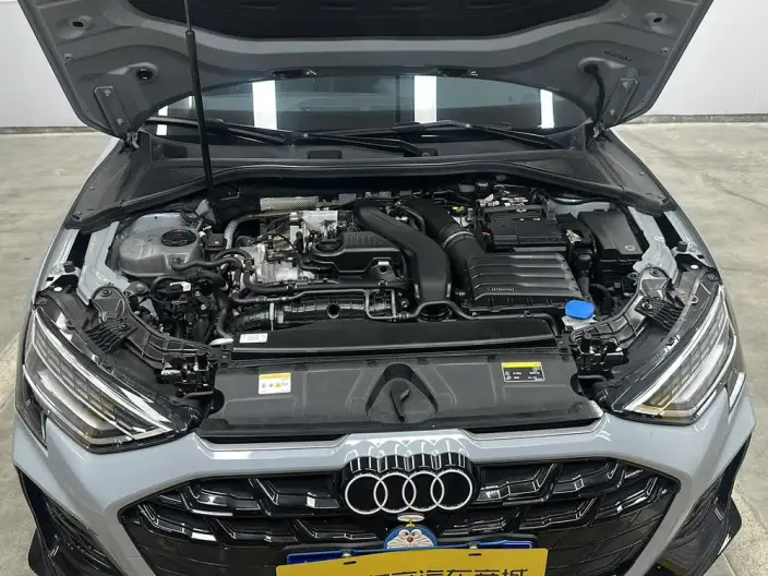 Audi A3 2026 Model Sportback 35 TFSI Continental Flying Spur Exclusive Model – фото 10