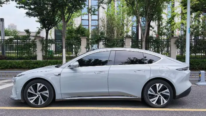 NIO ET5 2022 Model 75kWh – фото 4