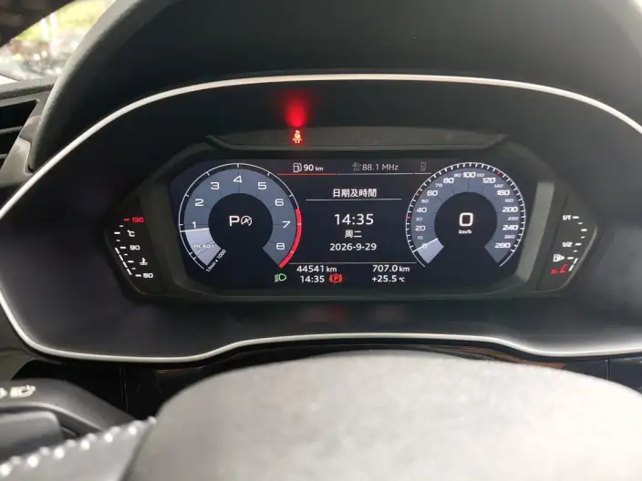 AUDI Q3 2020 Model 35 TFSI Fashion Dynamic Model – фото 7