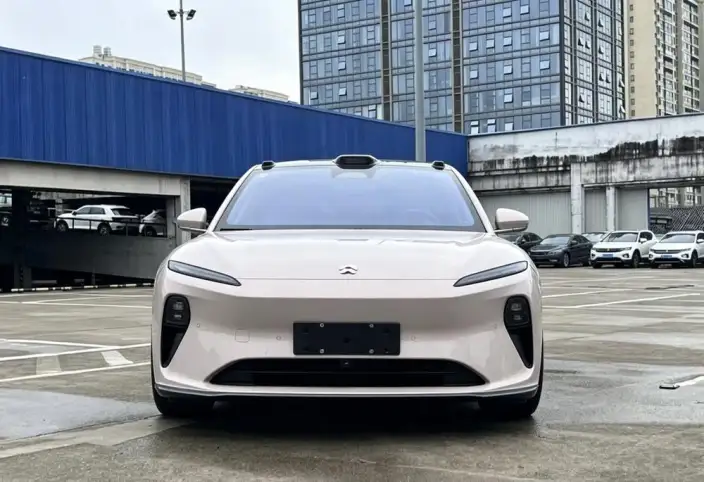 NIO ET5 2024 Model 100kWh – фото 2