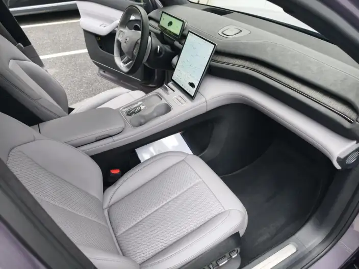 NIO EC6 2024 Model 75kWh – фото 7