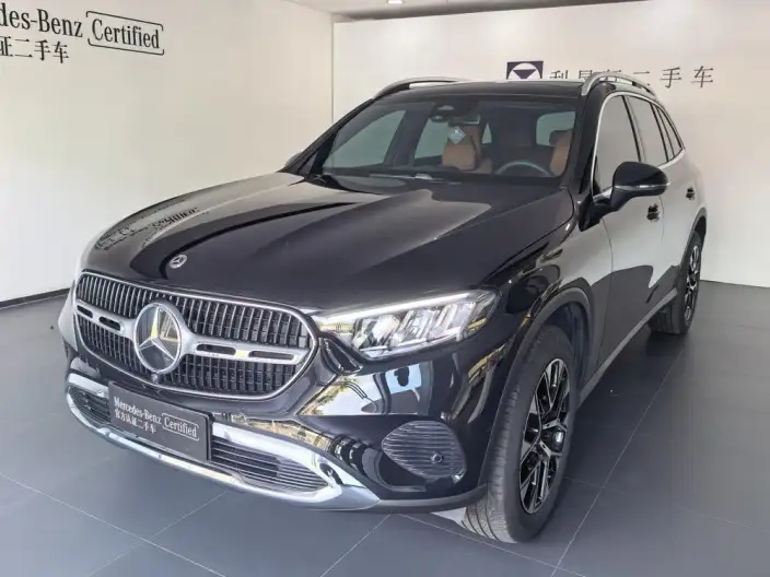 Mercedes-Benz GLC 2026 Model GLC 260 L 4MATIC Classic Edition 5 seat – фото 1