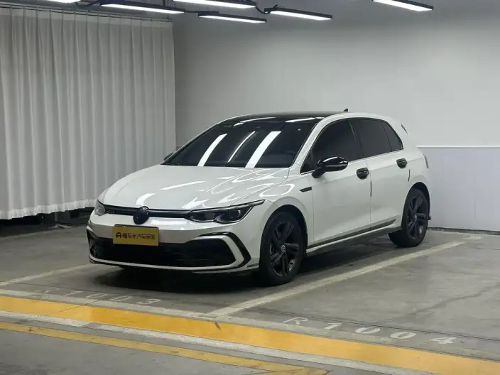 Volkswagen Golf 2021 Model 280TSI DSG R-Line – фото 1